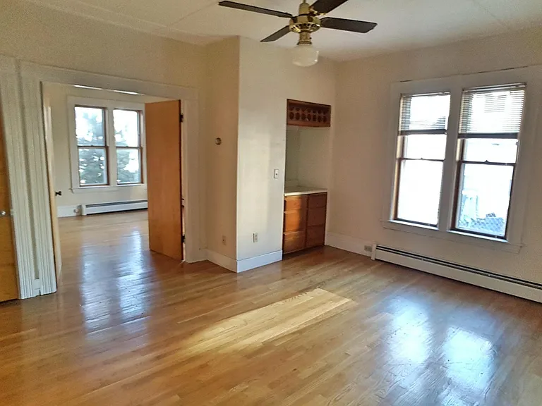 192 Adams St #A — Photo 3