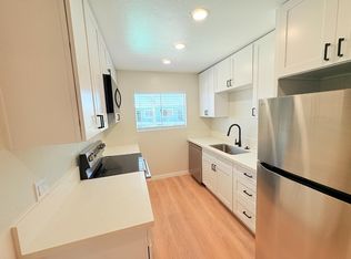 328 S Weitzel St, Oceanside, CA 92054