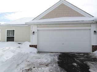 5794 Prairie Ridge Dr, Saint Paul, MN 55126