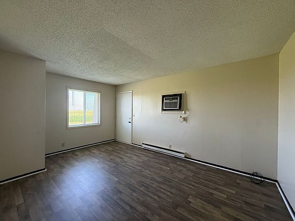4th image of 351 Southland Dr APT 40