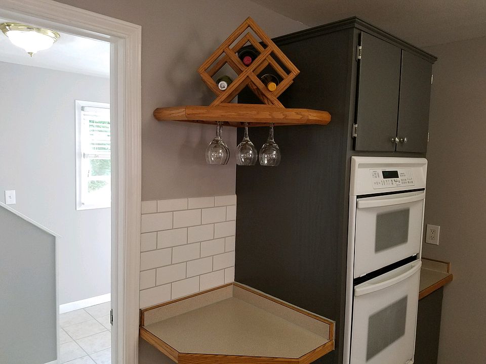 1st image of 3964 Carrick Ave