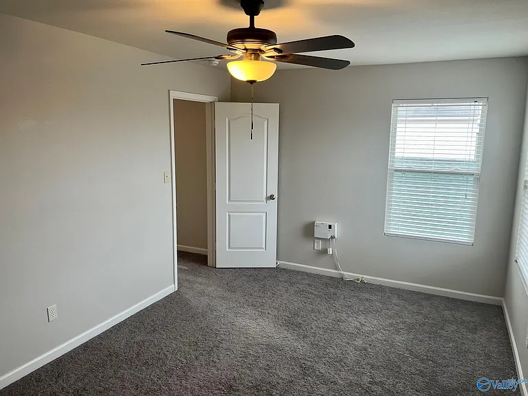 193 Cloverbrook Dr — Photo 8