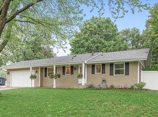 443 Cord Cir, New Brighton, MN 55112