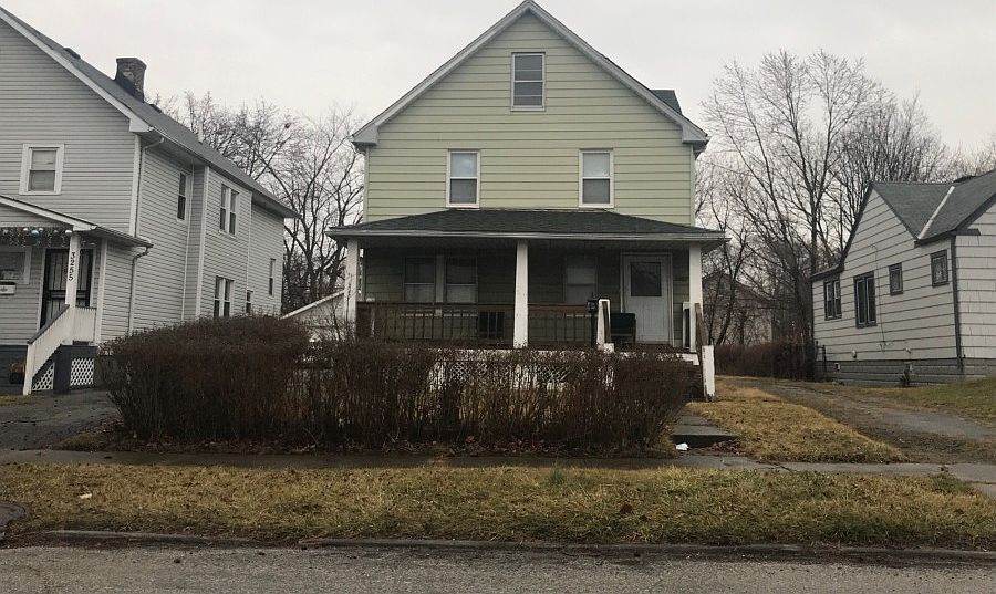 1st image of 3257 E 126th St