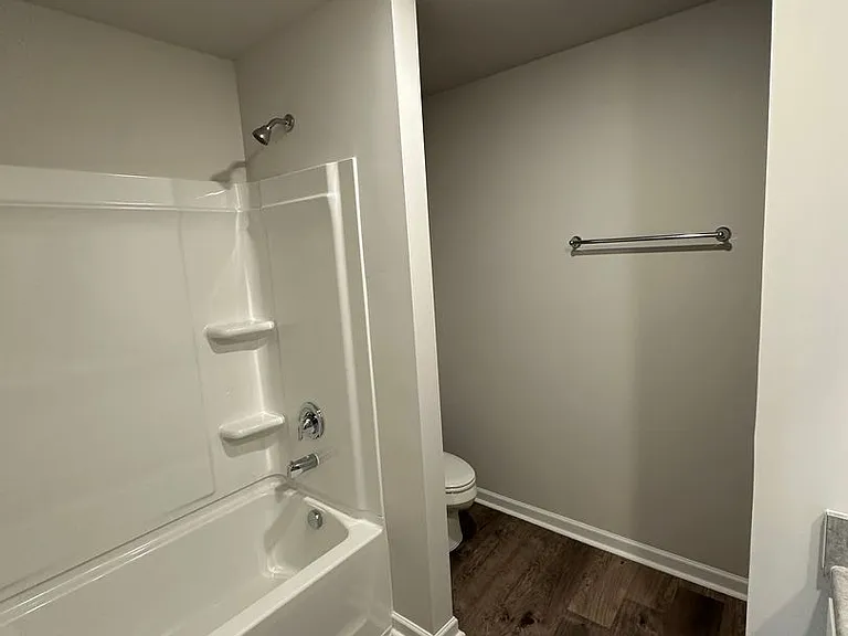 1060 Brookhaven Ln — Photo 14