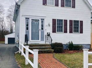 17 1/2 Monroe St, Taunton, MA 02780