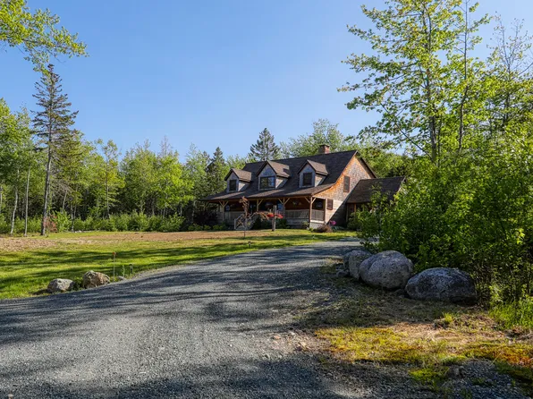 74 Joy Road, Gouldsboro, ME 04607