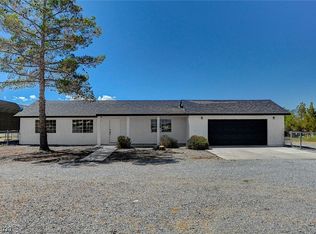 2211 E Falcon St, Pahrump, NV 89048