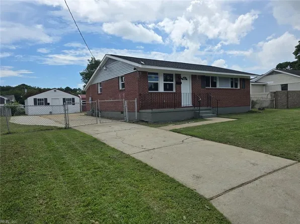 919 Warfield Dr, Portsmouth, VA 23701