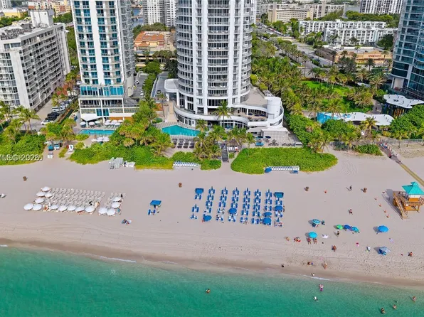 17375 Collins Ave #905, Sunny Isles Beach, FL 33160