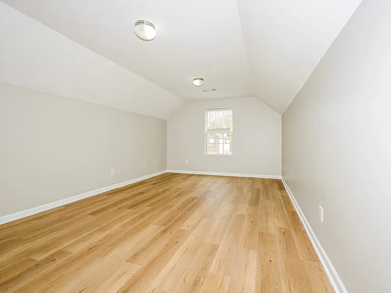 711 Elderberry Way — Photo 15