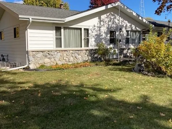 1300 Mary St, Watertown, WI 53094