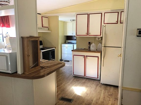 4th image of 13850 NW 81st Pl