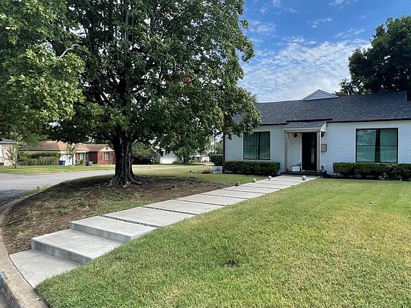 3rd image of 2364 S Florence Ave