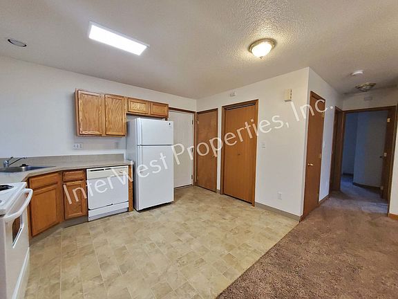 5th image of 2622 SE 84th Ave APT B