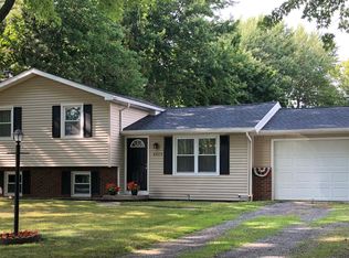 2573 Pratt Rd, Batavia, NY 14020