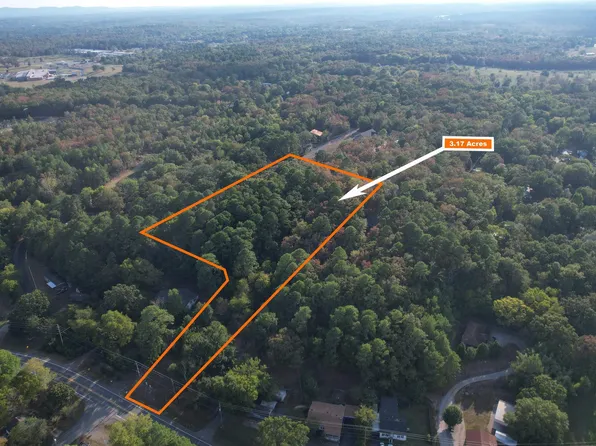 717 Mountain Pine Rd, Hot Springs National Park, AR 71913