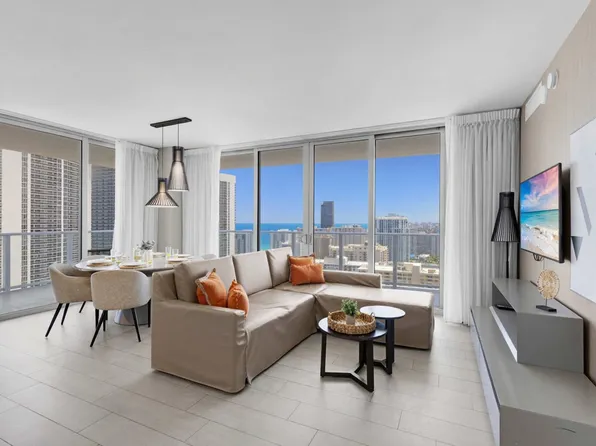 4112 Jimmy Buffett Memorial Hwy, Hollywood, FL