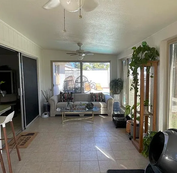 6039 S 42nd St — Photo 28