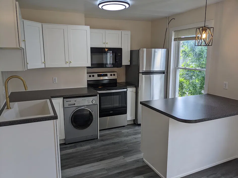 704 N Tatnall St #3