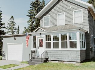 526 Ethel Ave, Hancock, MI 49930