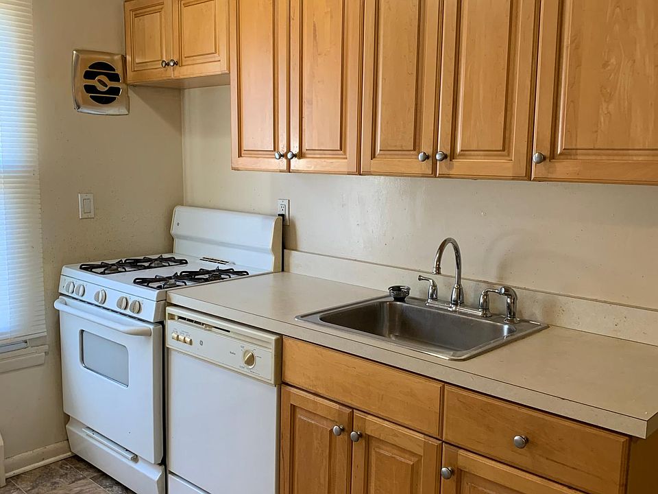 1st image of 388 Belleville Ave