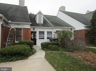 43 W Village Rd, Newark, DE 19713