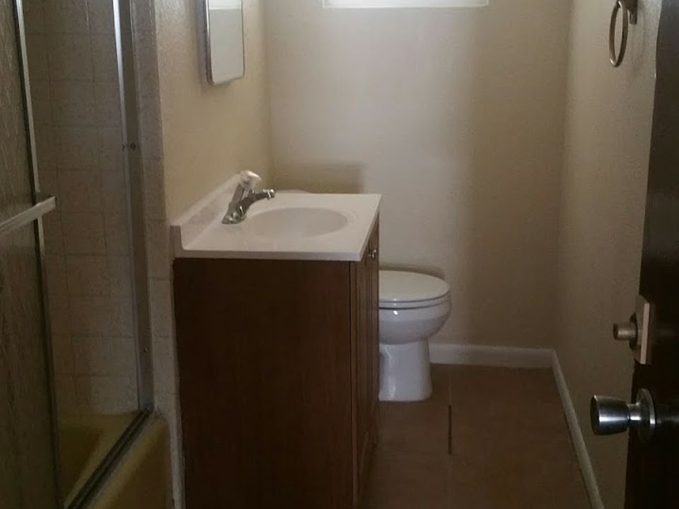 1st image of 109 Las Lomitas Dr