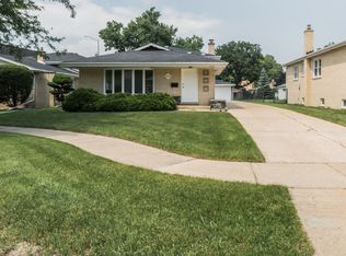5954 W Maple Ave, Berkeley, IL 60163