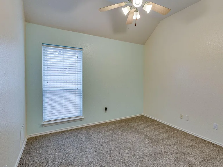 9005 Tyne Trl — Photo 23
