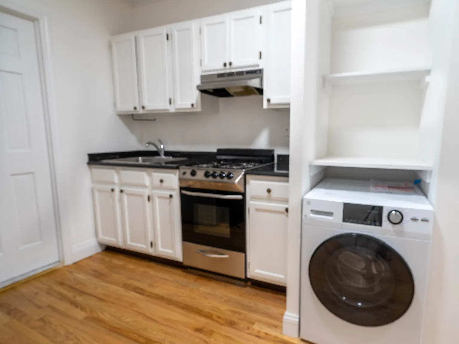 46 E 1st St — Photo 4