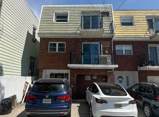 190 Central Ave APT 2, Jersey City, NJ 07307
