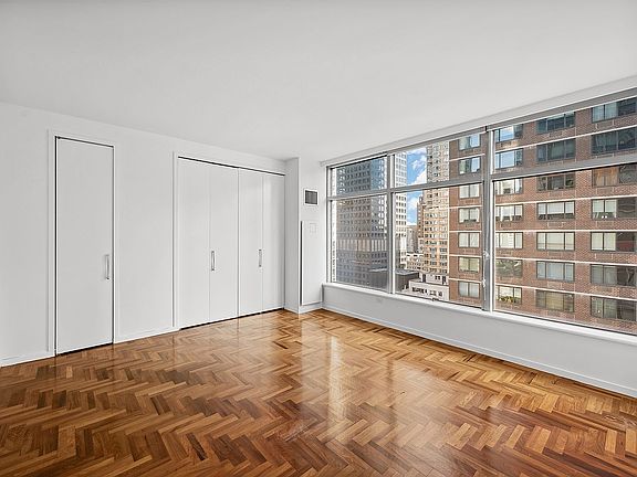 3rd image of 250 E 54th St APT 18C