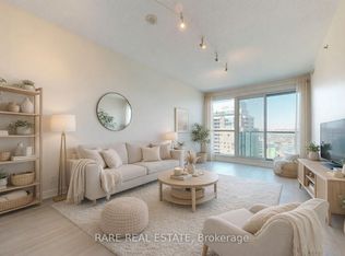 150 E Liberty St #2402, Toronto, ON