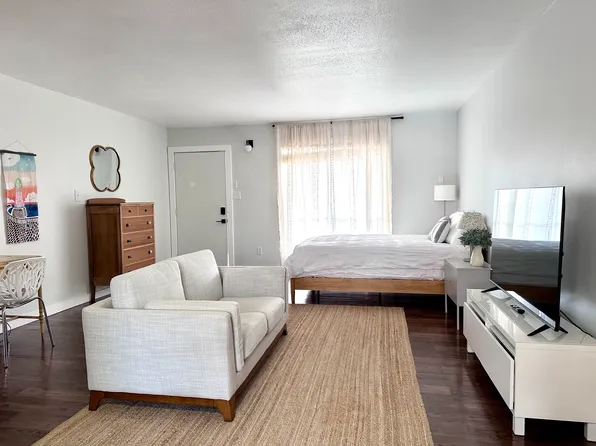 917 Dacian Ave APT 11, Durham, NC 27701