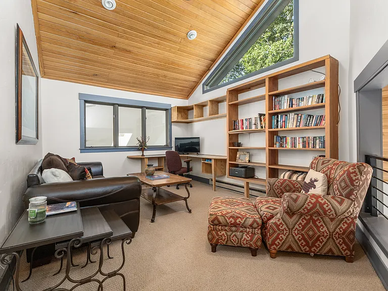 Home Office with Sitting Area | 2nd Level