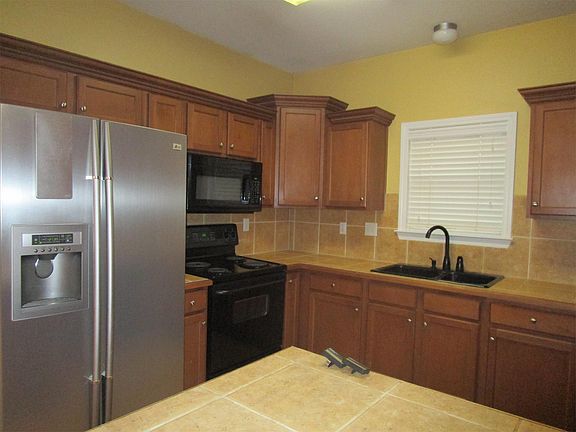 4th image of 8603 Griffin Park Dr