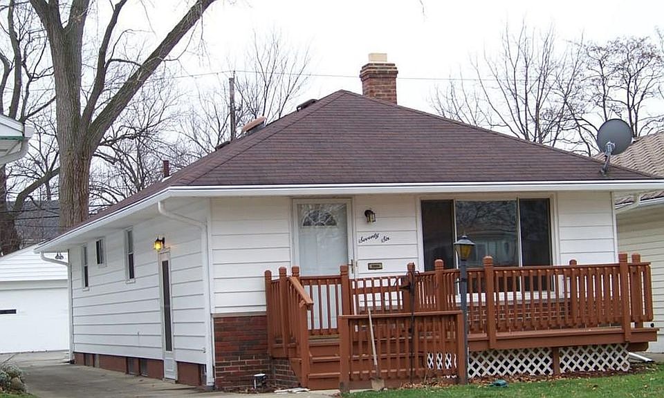 1st image of 76 William St
