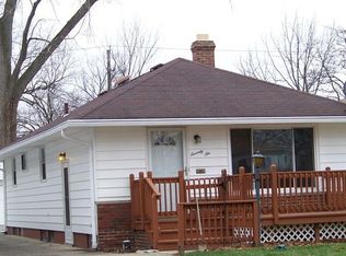 76 William St, Bedford, OH 44146