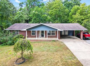 2416 Blue Ridge Dr, Soddy Daisy, TN 37379