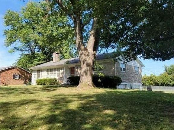 3rd image of 152 Green Wilson Rd