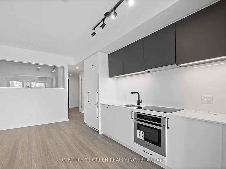 689 The Queensway #216 — Photo 26