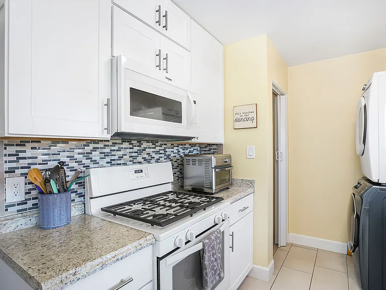 3361 Leyden St — Photo 5