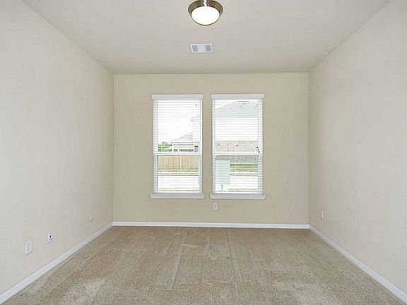 5th image of 21362 Kings Mill Ln