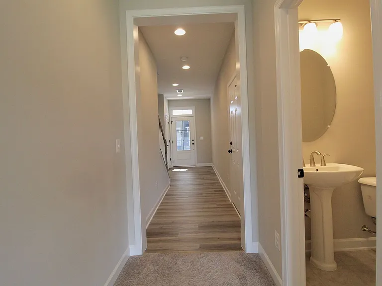3424 Monterey Dr — Photo 7