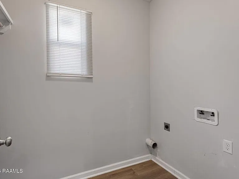 109 Tyreek Dr — Photo 16