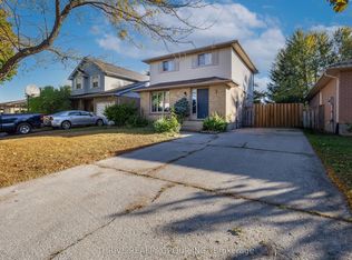 74 Erica Cres, London, ON N6E 3P5