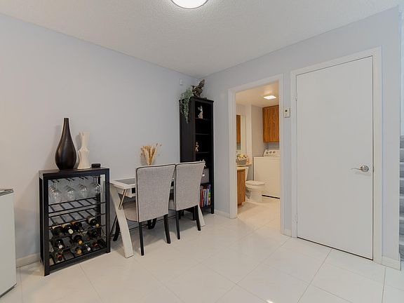 5th image of 2945 SW 22nd Cir #29C