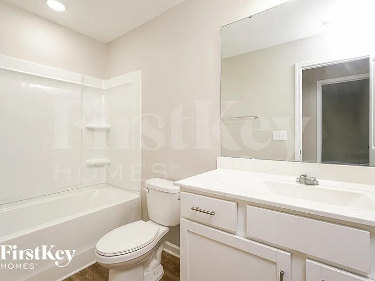817 Sagemount St — Photo 15