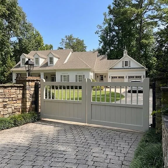 4475 Harris Trl NW — Photo 2